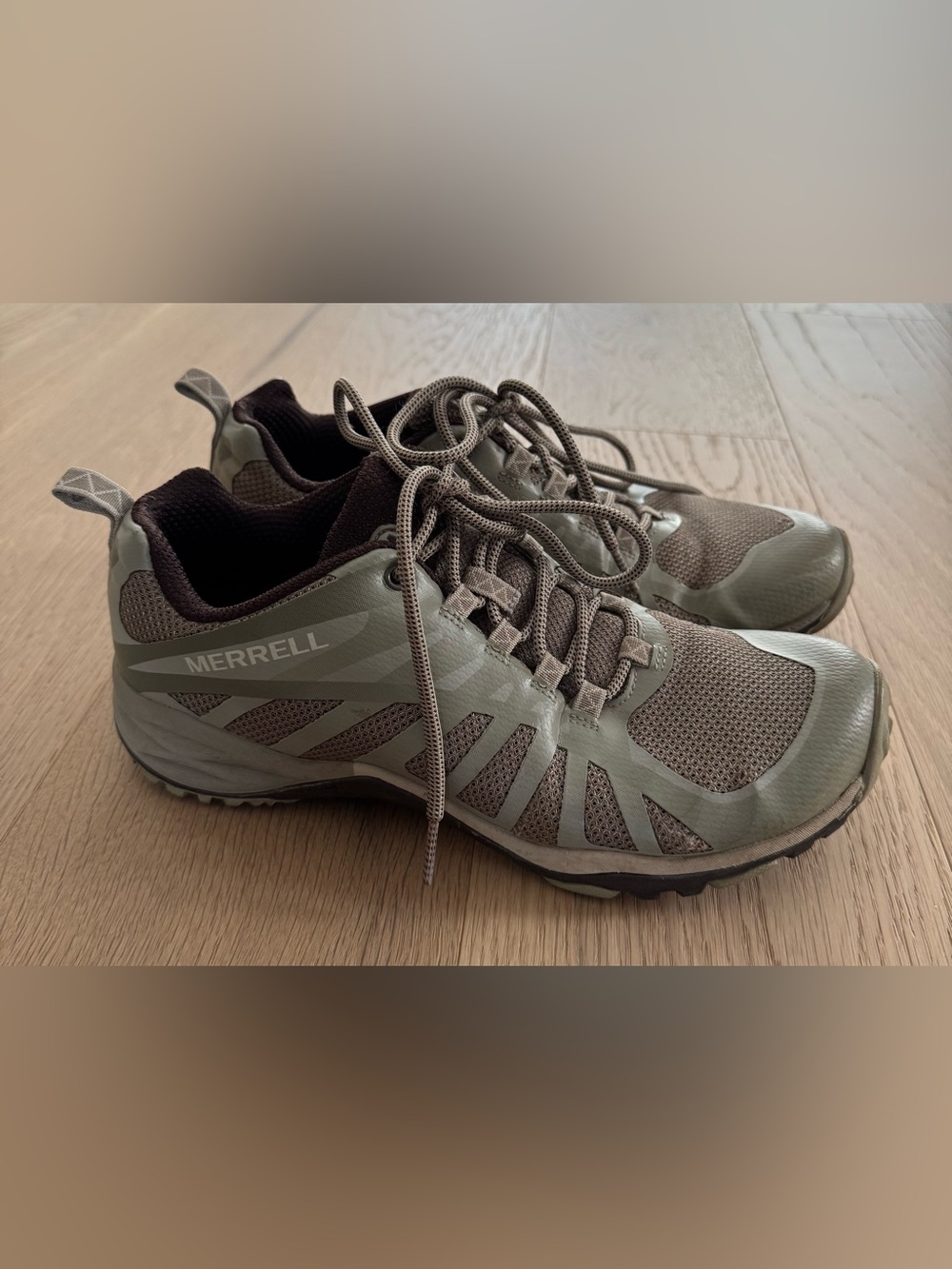 Merrell Women's Siren Edge Q2 Hiking Trail Shoe Sneaker - Size 7.5